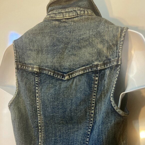 Back in the Saddle SZ S Blue denim jean vest distressed gold tone studs - Picture 4 of 6
